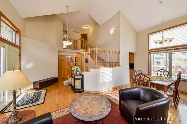 Bartlett, IL 60103,1509 Meridian CT