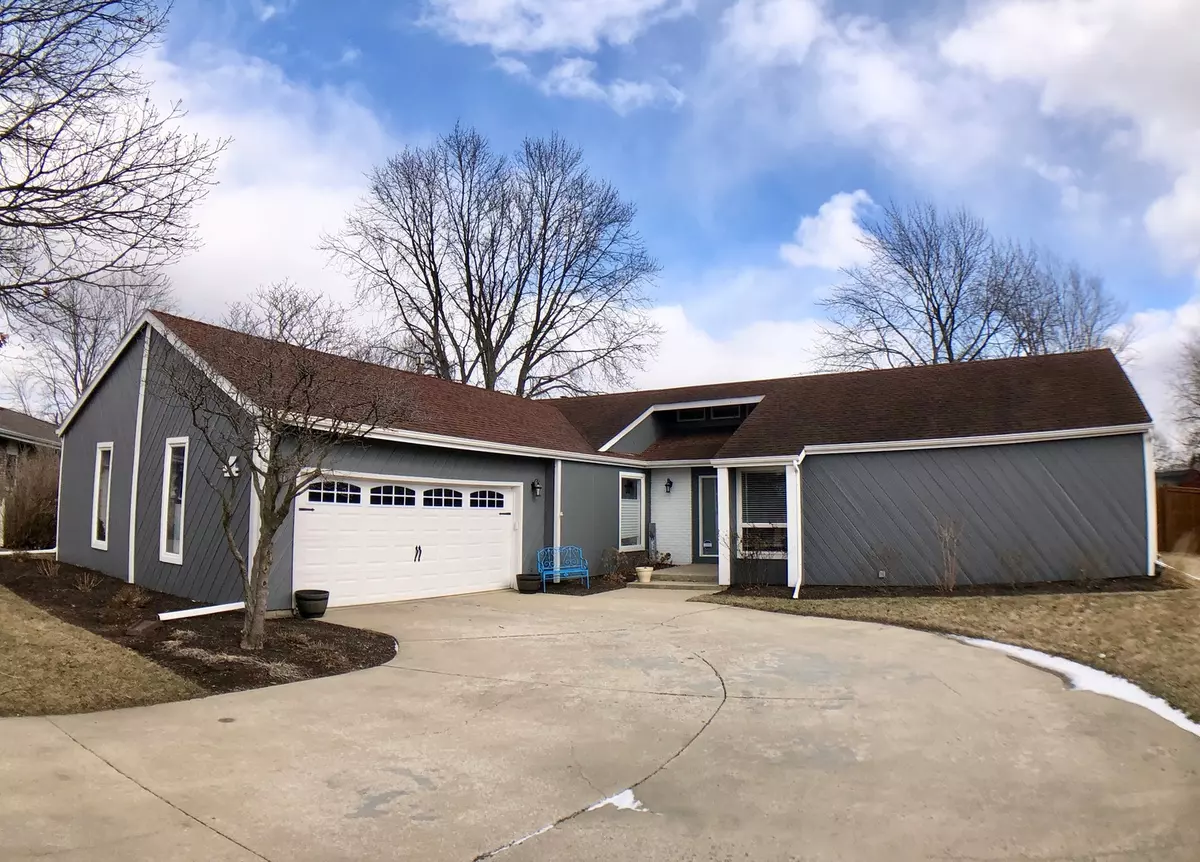 Manteno, IL 60950,4 Cyrier CT