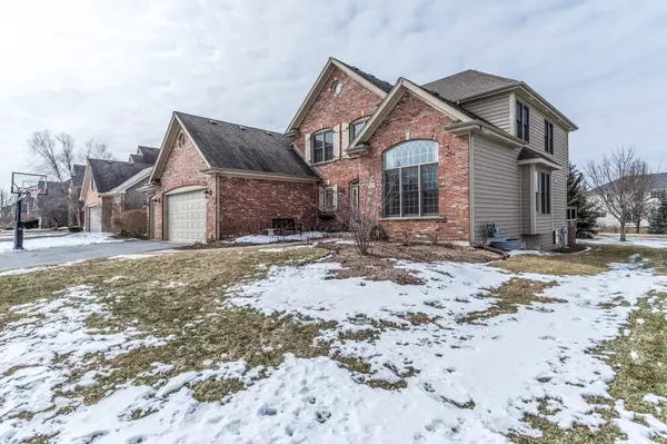 Geneva, IL 60134,150 Planters Row DR