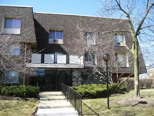 2 Villa Verde DR #100, Buffalo Grove, IL 60089