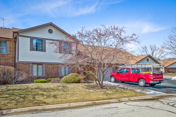 4130 N Mallard DR #6, Arlington Heights, IL 60004