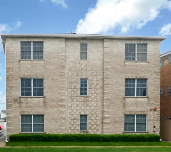 8059 Grand AVE #3S, River Grove, IL 60171