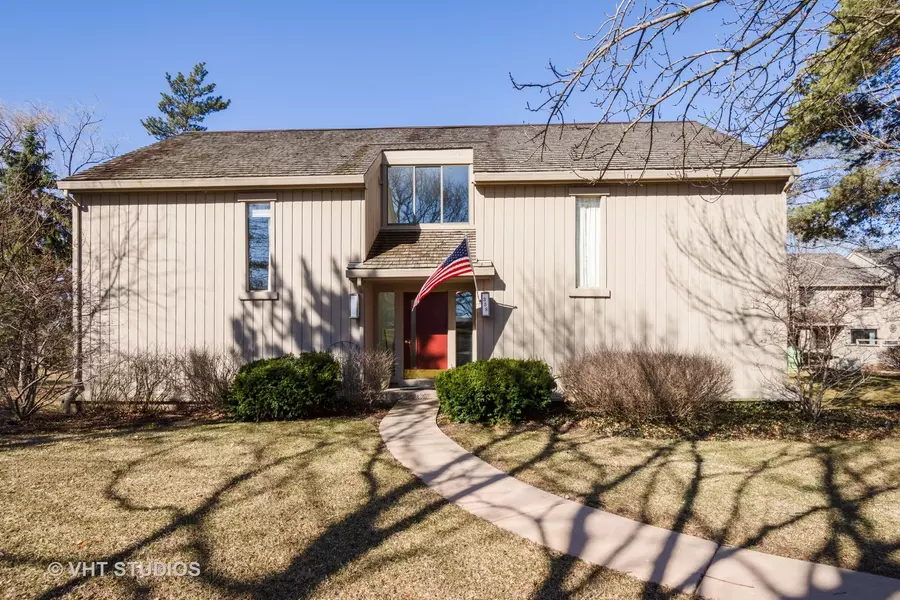 358 Cedar Ridge #A, Lake Barrington, IL 60010