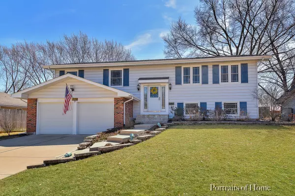 21W551 Buckingham RD, Glen Ellyn, IL 60137