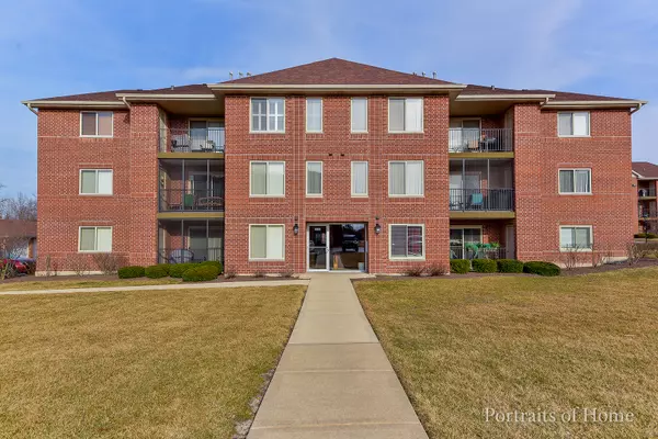 6970 Heritage CIR #2C, Orland Park, IL 60462