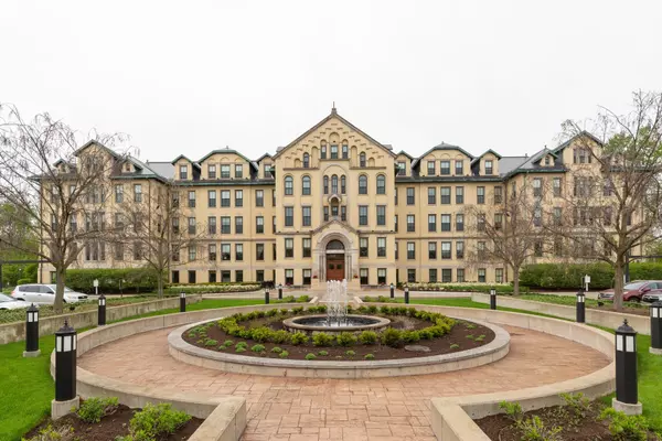 1041 Ridge RD #402, Wilmette, IL 60091