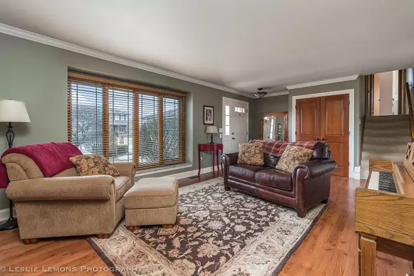 Orland Hills, IL 60487,16318 PEPPERWOOD TRL