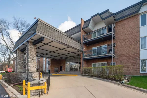 4250 Saratoga AVE #307, Downers Grove, IL 60515