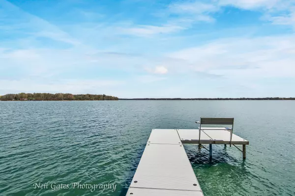 Fox Lake, IL 60020,107 Hillside CT