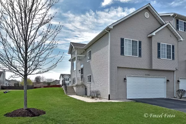 2315 Derby Close #101, Belvidere, IL 61008