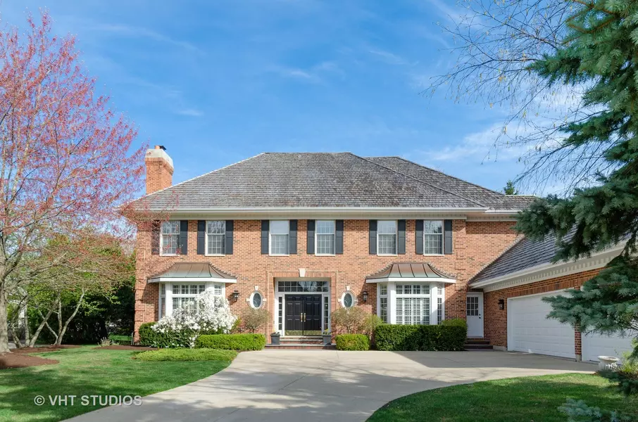 1208 CANTERBURY CIR, Libertyville, IL 60048