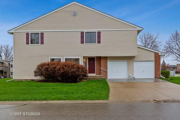 102 Morningside LN W, Buffalo Grove, IL 60089