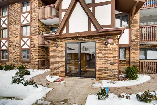 Chicago Ridge, IL 60415,10630 Ridgeland AVE #3B