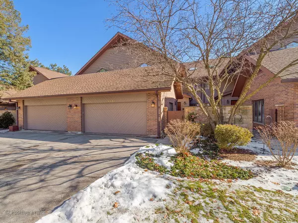 1435 Fox LN, Hinsdale, IL 60521