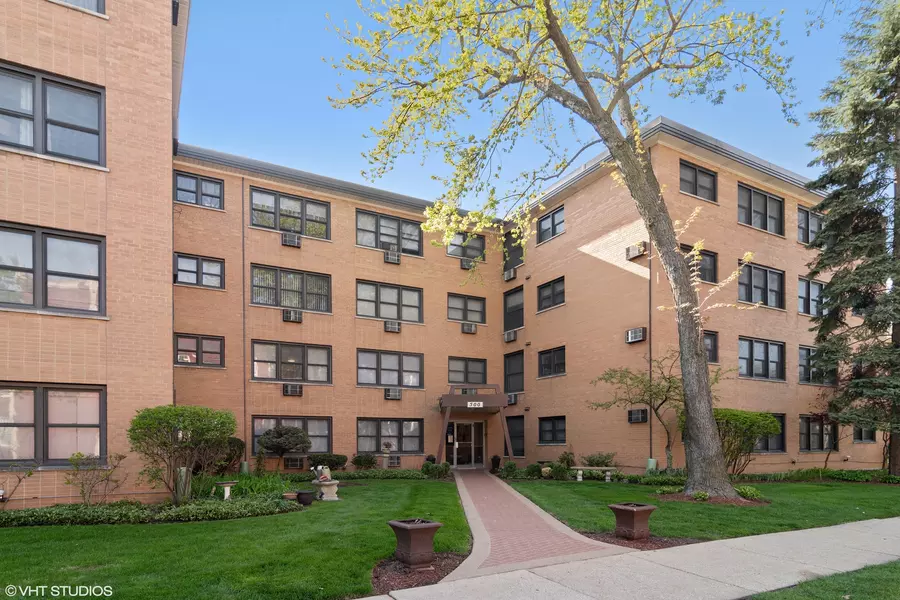 500 Washington BLVD #301, Oak Park, IL 60302