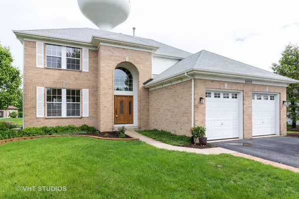 24343 Apple Tree LN, Plainfield, IL 60585