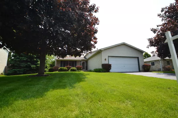 1311 Portage LN, Woodstock, IL 60098