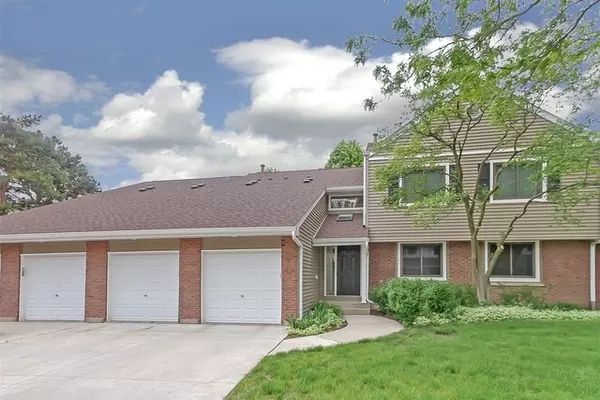 991 Pinetree CIR S #991, Buffalo Grove, IL 60089