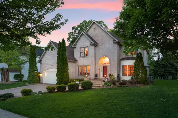 1012 ERB FARM CT, Naperville, IL 60563