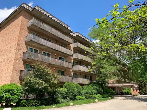 512 Redondo DR #511, Downers Grove, IL 60516