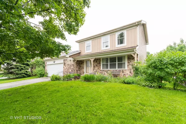 1226 DOGWOOD LN, Carol Stream, IL 60188