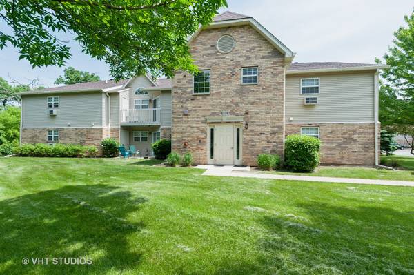 1570 W Sand Bar CT #1D, Round Lake Beach, IL 60073