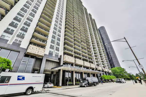 400 E Randolph ST #2417, Chicago, IL 60601