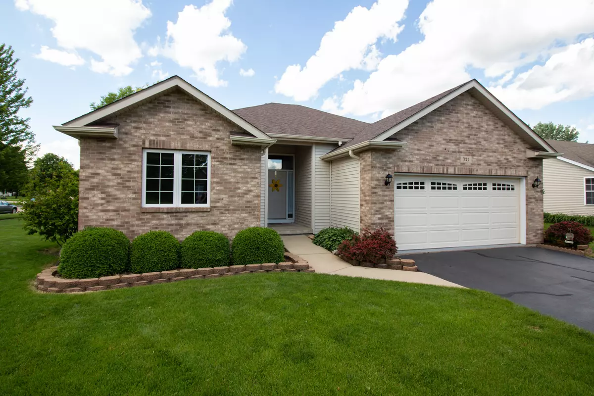 Maple Park, IL 60151,327 W Chester DR