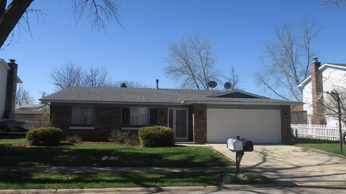 Woodridge, IL 60517,2592 Yellow Star ST