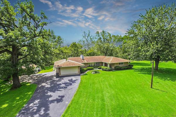 3241 E Burville RD, Crete, IL 60417