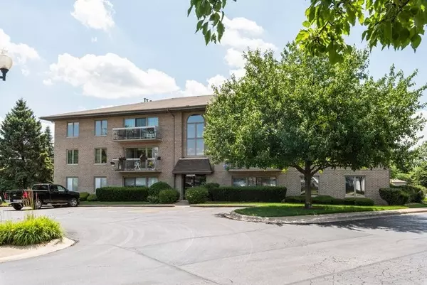 1056 Ashley CT N #3D, Lockport, IL 60441