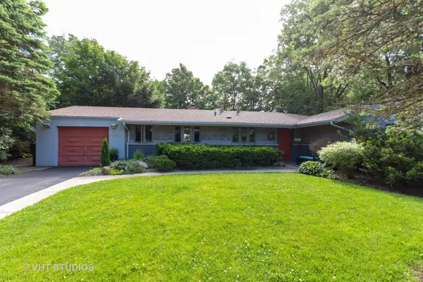 949 Gardner RD, Flossmoor, IL 60422