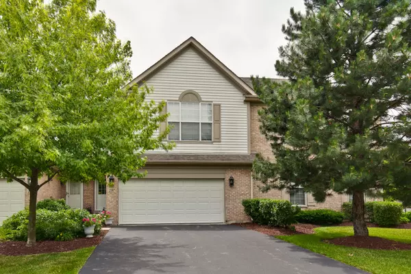 2187 Yale CIR, Hoffman Estates, IL 60192