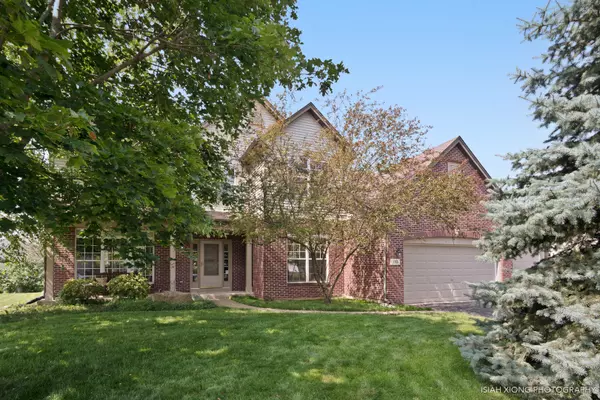 333 Millstream LN, Oswego, IL 60543