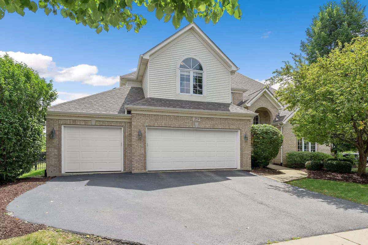 South Elgin, IL 60177,29 W Sandstone CT