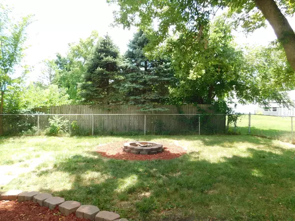 Sycamore, IL 60178,328 E Sycamore ST