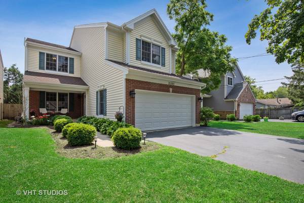 21391 W Willow RD, Lake Zurich, IL 60047