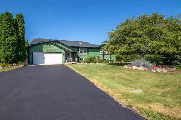 Poplar Grove, IL 61065,513 PEMBROKE RD SW