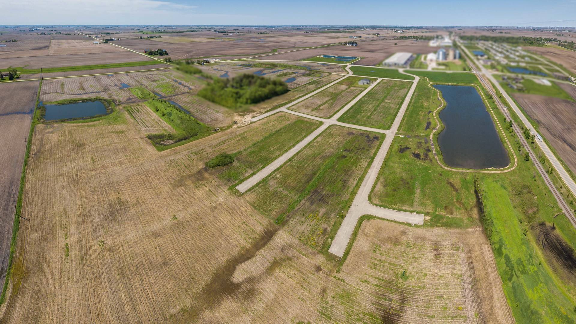 Waterman, IL 60556,1 Chesterfield DR