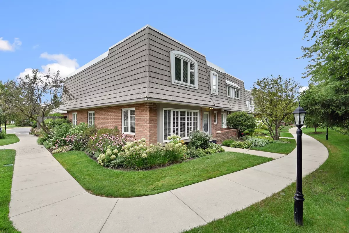 Highland Park, IL 60035,1459 CALAIS CIR