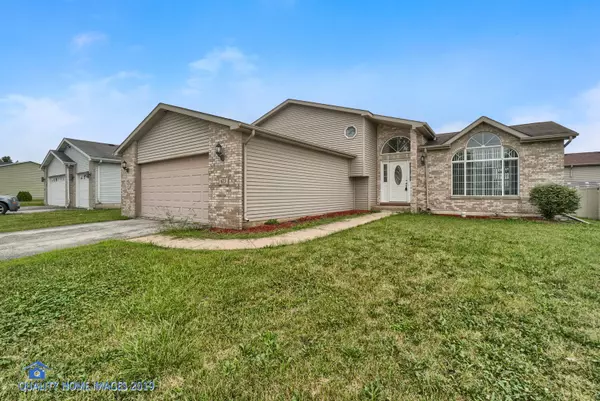 623 Farm View RD, University Park, IL 60484