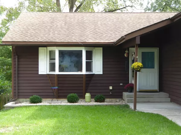 Island Lake, IL 60042,303 Fern DR