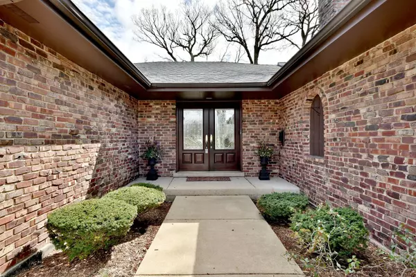 Downers Grove, IL 60515,3811 CANDLEWOOD CT