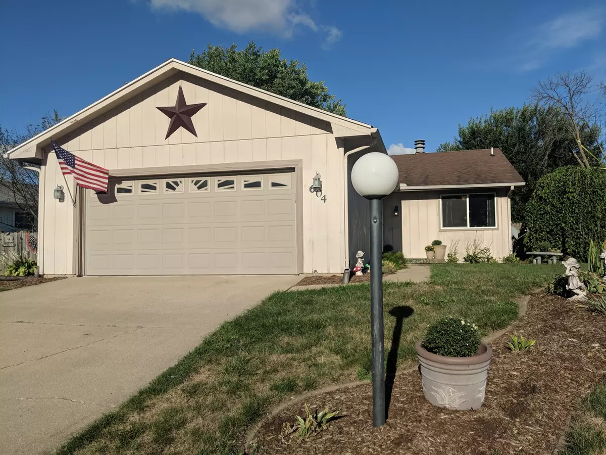 Champaign, IL 61822,604 ROSSMOOR CT