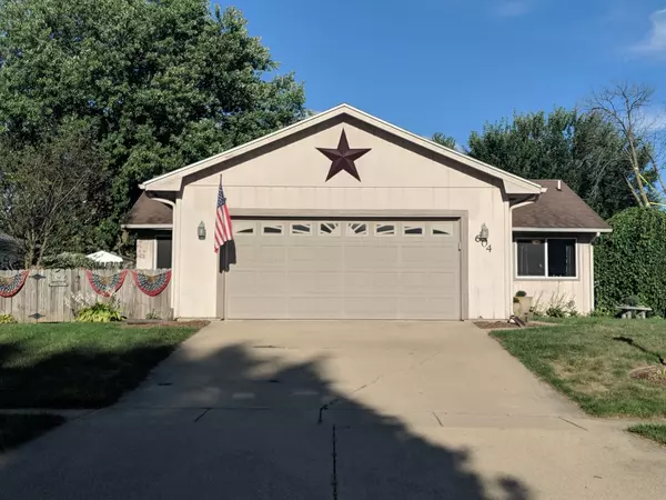 Champaign, IL 61822,604 ROSSMOOR CT