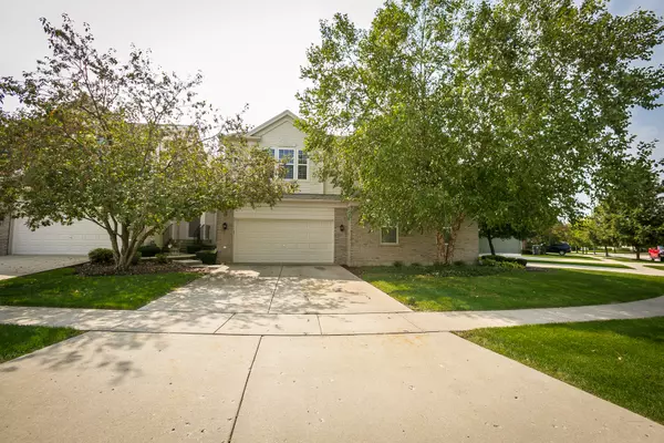 919 ELIZABETH DR, Streamwood, IL 60107