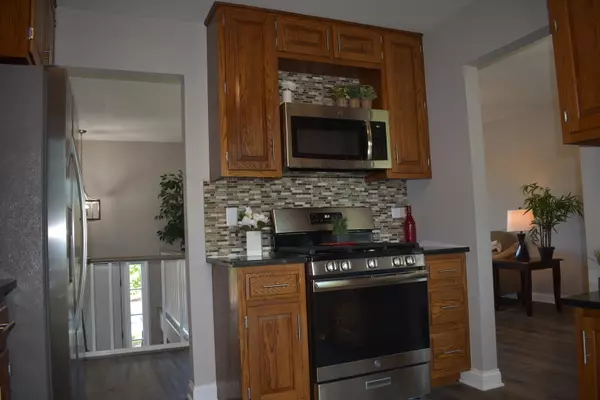 Bloomingdale, IL 60108,217 Brentwood CT