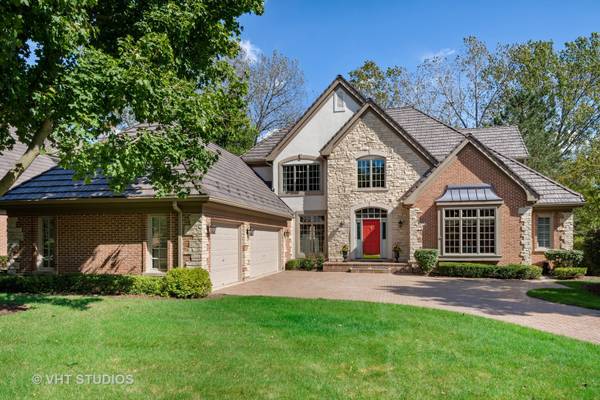 9 Lakeside LN, North Barrington, IL 60010