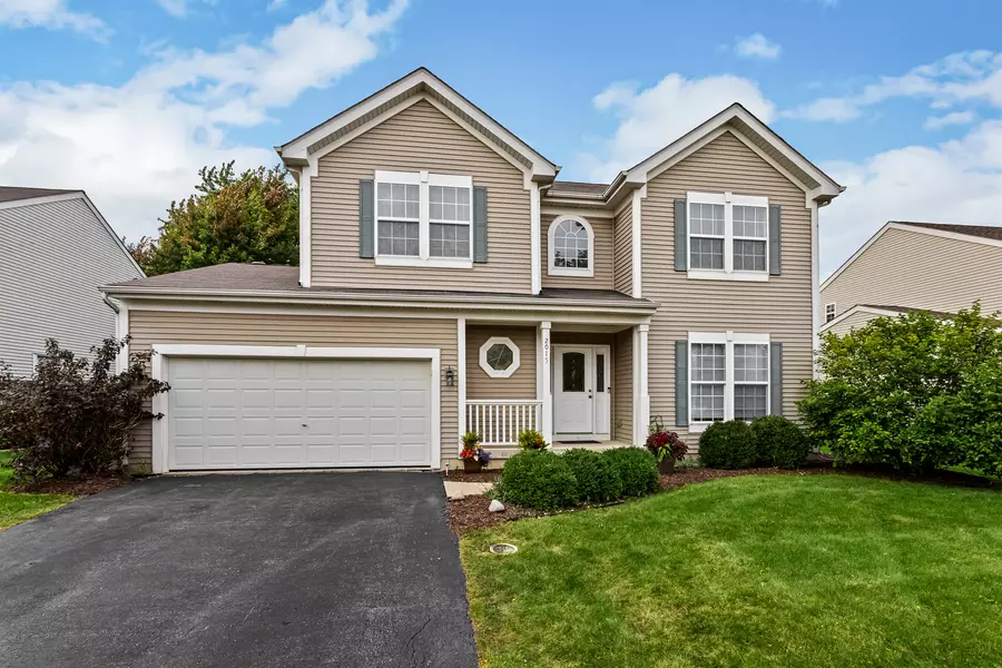 2015 Stafford ST, Plainfield, IL 60586