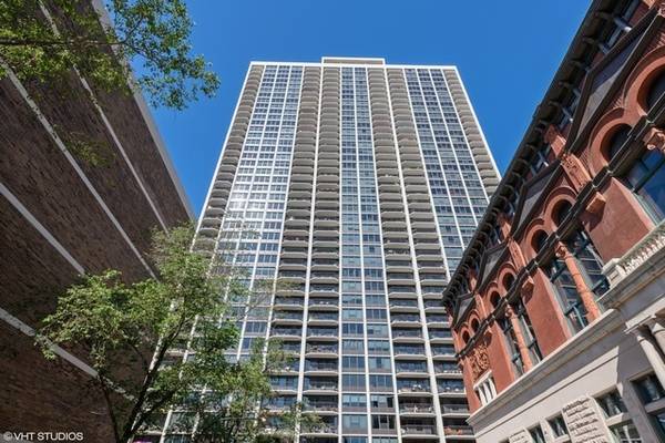 1560 N Sandburg TER #2611, Chicago, IL 60610